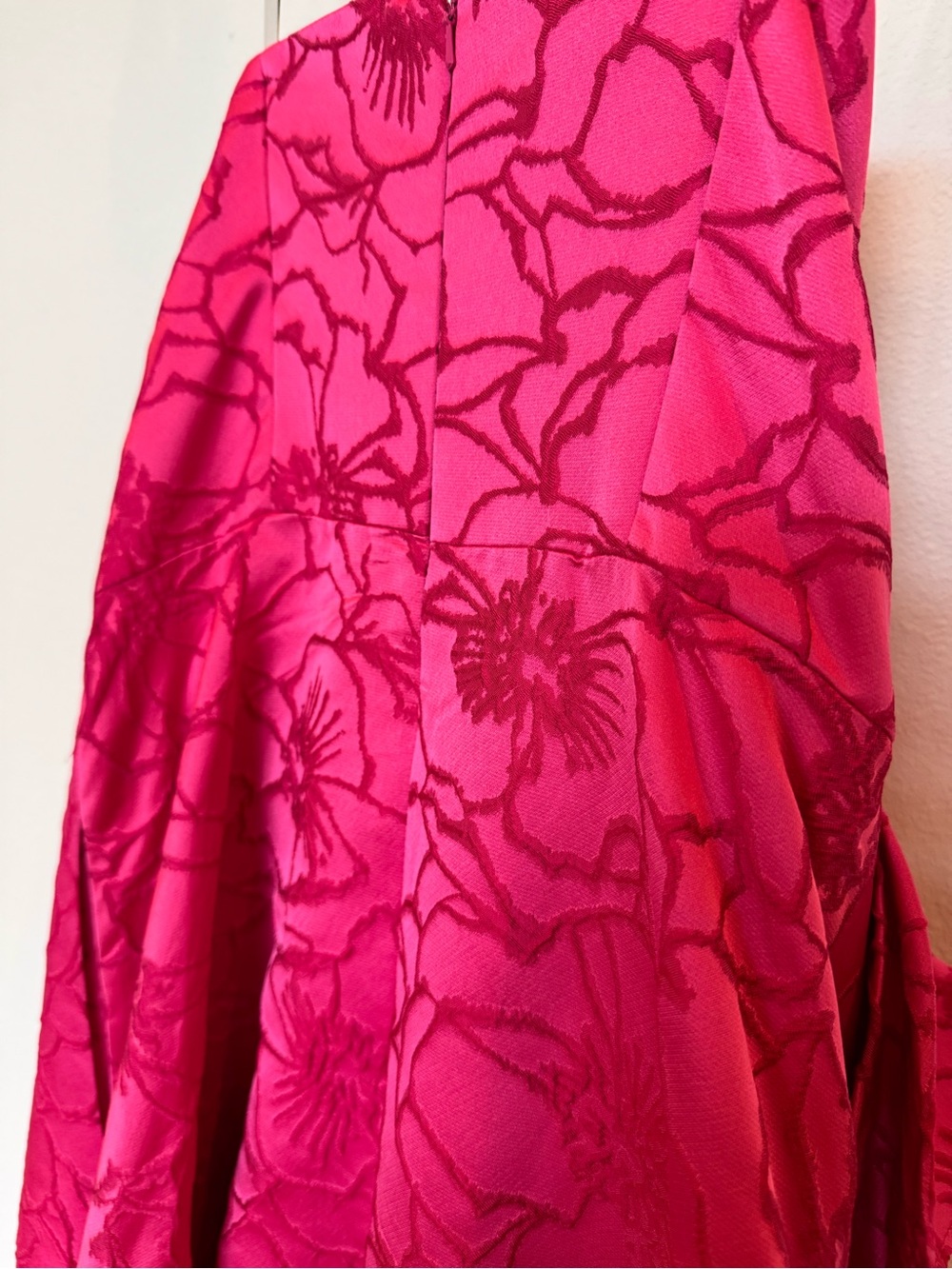 Monique Lhuillier Strapless Hot Pink Floral Jacquard Gown - Picture 6 of 8
